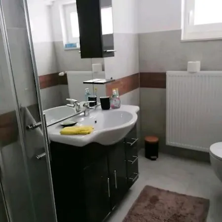 Wohnung In Niddatal-Boenstadt Daire *